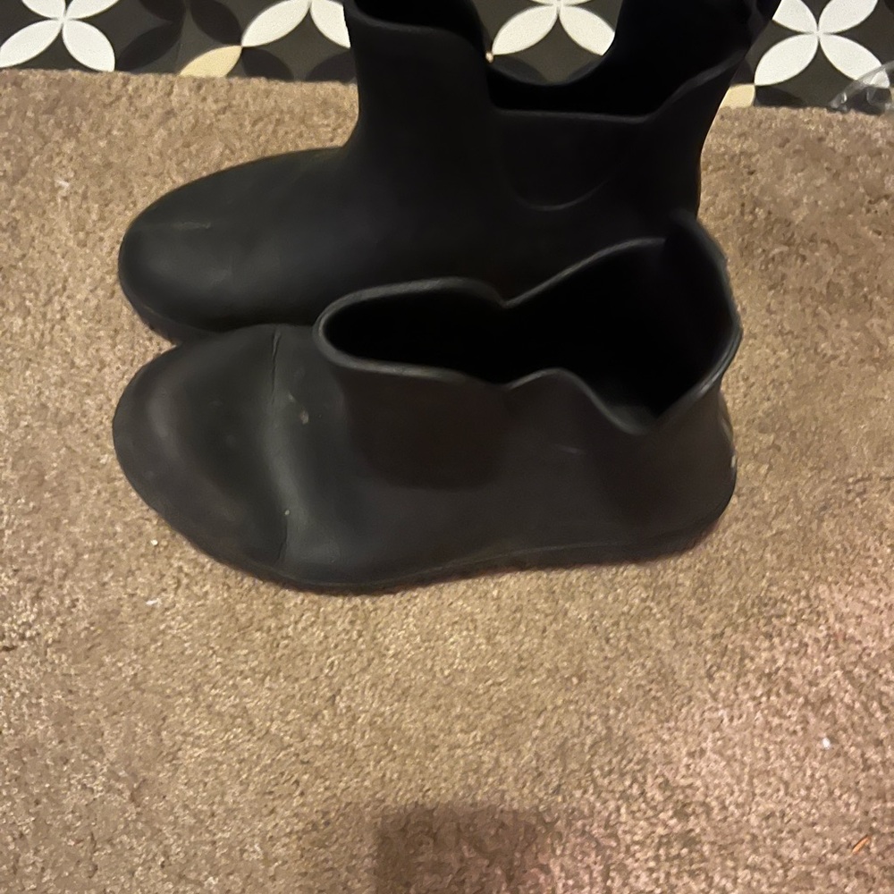 Women's Black Winter Rain Boots - Picture 2 of 3